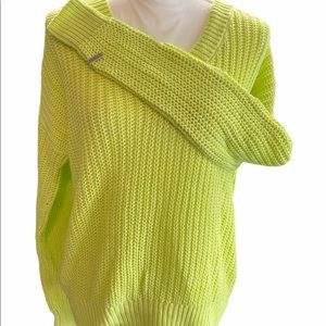 VS PINK Knit 🧶 Neon Green Sweater NWT